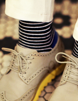 3colorStripePettrnSocks