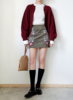 FlowerEmbroideryCorduroySkirt