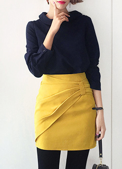 KnottedMiniSkirt