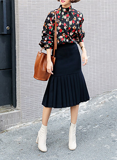 PleatsHemMidiSkirt