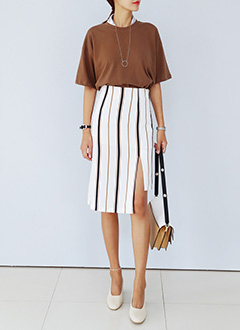 UnevenHemContrastStripeSkirt