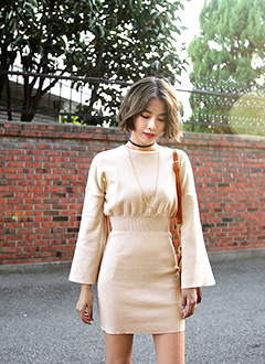 WideSleeveSlimFitKnitDress