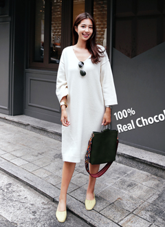 V-NeckLooseFitKnitDress