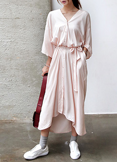 V-neckShirtsDressWithTieWaist