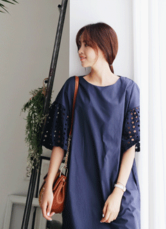 SleeveEyeletDress
