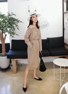 OffTheShoulderDress