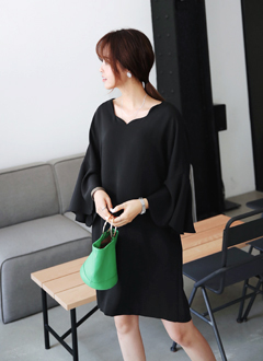 WaveNeckRuffleSleeveDressWithD-ringBeltSet