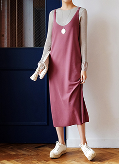 SleevelessDress