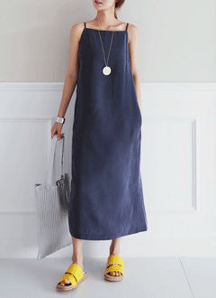 SleevlessLongDress