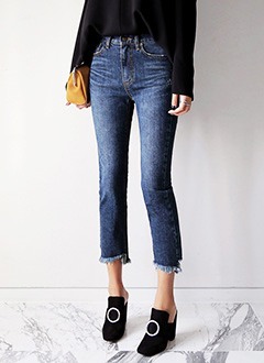 RawHemStraightJeans