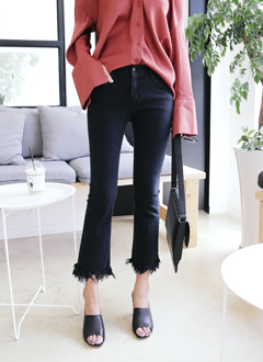 FringeHemBootsCutJeans