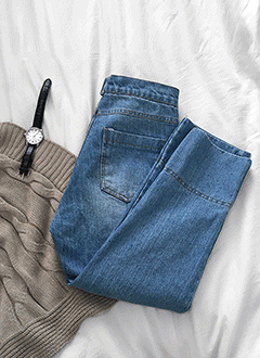 2PatchPocketHighWaistStraightJean