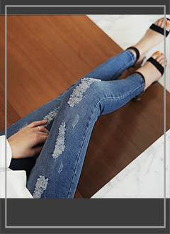 DistressedLowRiseSkinnyJeans