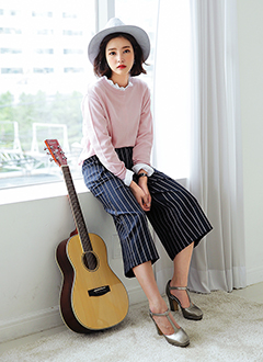 ElasticWaistbandPinStripedPants
