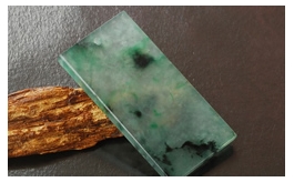 天然翡翠掛件-老坑冰種濃郁深綠飄花水潤晶瑩簡約大方鏡面方形子岡牌