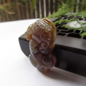 純天然玉髓茶色貔貅吊墜