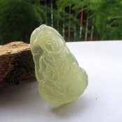 冰透精致純天然遼寧岫巖玉龍觀音吊墜