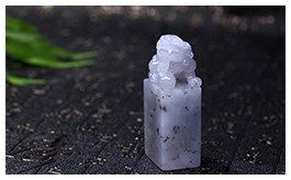 天然翡翠擺件--老坑冰種清亮飄黃翡點細膩大氣厚實生動威武貔貅印章