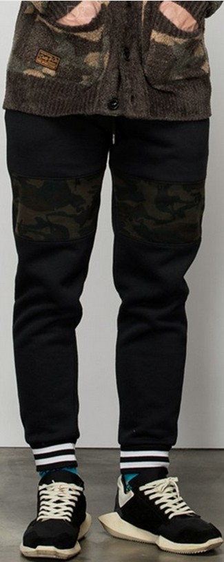 DUSTYPAUL抽绳腰部裤腿迷彩印花设计黑色针织休闲长裤
