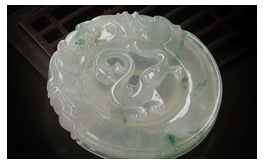 天然翡翠掛件--老坑冰種清雅淺藍綠飄花細膩均勻水潤晶瑩圓潤厚實古樸鏤空精雕祥龍云佩
