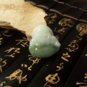 緬甸翡翠玉細(xì)糯半油青笑佛吊墜