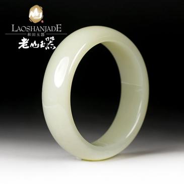 和田玉青白玉手鐲扁圓環(huán)形玉鐲溫潤(rùn)柔和
