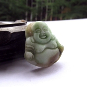 天然南陽獨山玉俏色笑佛吊墜