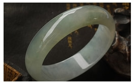 天然翡翠手鐲--老坑冰種淺藍綠細膩均勻水潤晶瑩典雅大氣圓潤厚裝富貴圓鐲(60)
