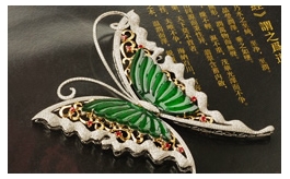 18K彩金鑲鉆天然翡翠掛件--精品老坑冰種滿色濃郁翠綠奢華精美鑲嵌蝴蝶胸針(紅寶石點綴鑲嵌)