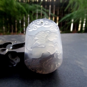 精品冰種白瑪瑙玉生肖馬掛件
