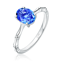 时尚海之蓝白色18K金镶坦桑石戒指