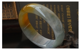 天然翡翠手鐲-老坑冰糯種鮮潤黃翡微綠細膩潤澤寬版正裝扁口圓鐲(57)