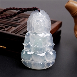 天然翡翠掛件--老坑冰種微淺綠均色瑩潤細膩精雕觀音