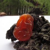 天然巴西紅瑪瑙玉生肖狗吊墜