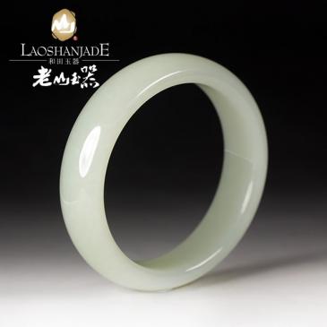 和田玉青白玉手鐲扁圓環形琢制簡約優美