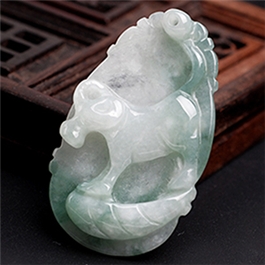 天然翡翠掛件--老坑糯種飄藍花生肖牛D08X-115