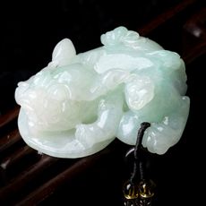 開光冰豆種翡翠貔貅吊墜★手工雕玉皮丘掛墜★招財旺財辟邪護身