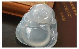 天然翡翠掛件--老坑冰玻種淺綠均色極細膩潤澤圓潤厚實精雕大肚彌勒佛