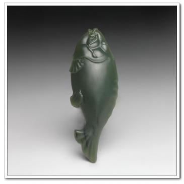 青玉掛件魚