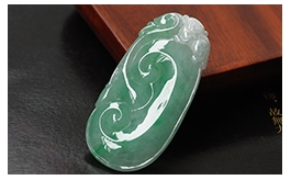 天然翡翠掛件--老坑冰糯種淺綠底飄淺陽綠花雙面精雕萬事如意