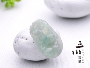 特價天然A貨翡翠生肖馬