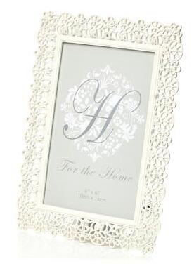 White,LaceHollyPhotoFrame4