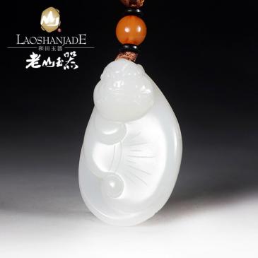 和田玉羊脂玉掛件瑞獸瑩潤(rùn)亮澤