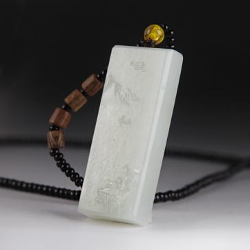 新疆天然和田玉白玉牌風(fēng)景人物31.68g專柜正品附帶證書