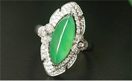18K白金镶钻翡翠戒指--老坑冰种满色阳绿均匀榄形戒面镶嵌戒指