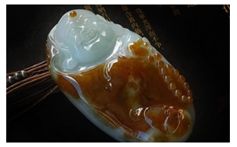 天然翡翠手把玩件--老坑糯種清雅淺藍綠伴濃郁褐翡細潤晶瑩大氣圓潤俏色巧雕逍遙佛