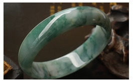 天然翡翠手鐲--老坑糯種滿色飄藍花伴淺黃翡極細膩均勻圓潤正裝富貴圓鐲(58)