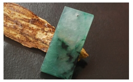 天然翡翠掛件-老坑冰種濃郁深綠飄花水潤晶瑩簡約大方鏡面方形子岡牌