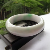 正品天然緬甸A貨水潤飄綠翡翠玉手鐲