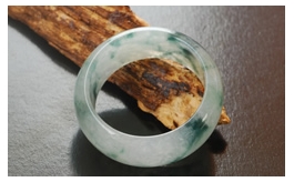 天然翡翠戒指-翠點凝香老坑冰種飄花圓潤清新靈秀指環(huán)